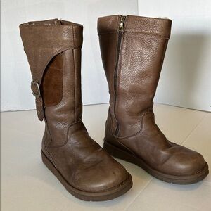UGG AUSTRALIA BROWN LEATHER & SHEEPSKIN SIDE BUCKLE  ZIP VERY WARM BOOTS SZ 11